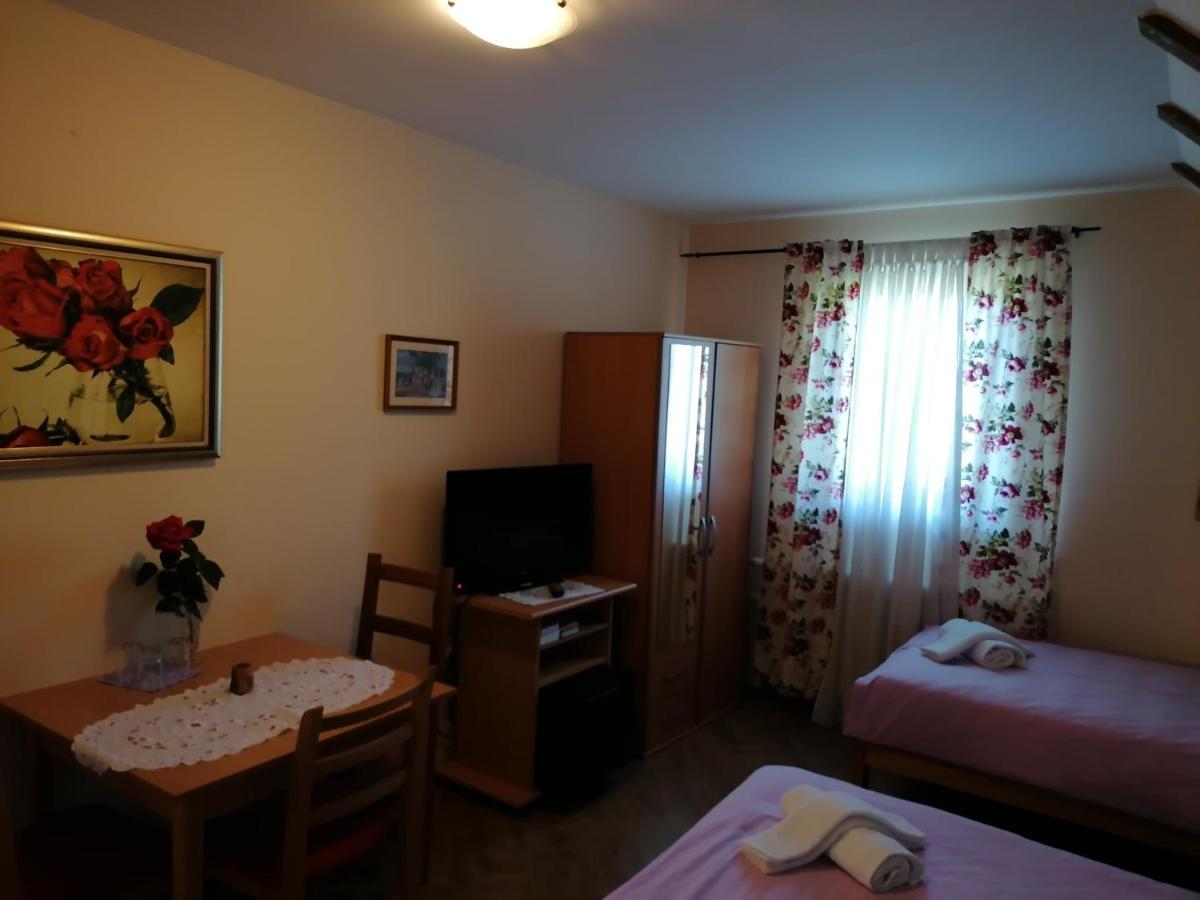 Hotel House Izvor Jezerce Zewnętrze zdjęcie